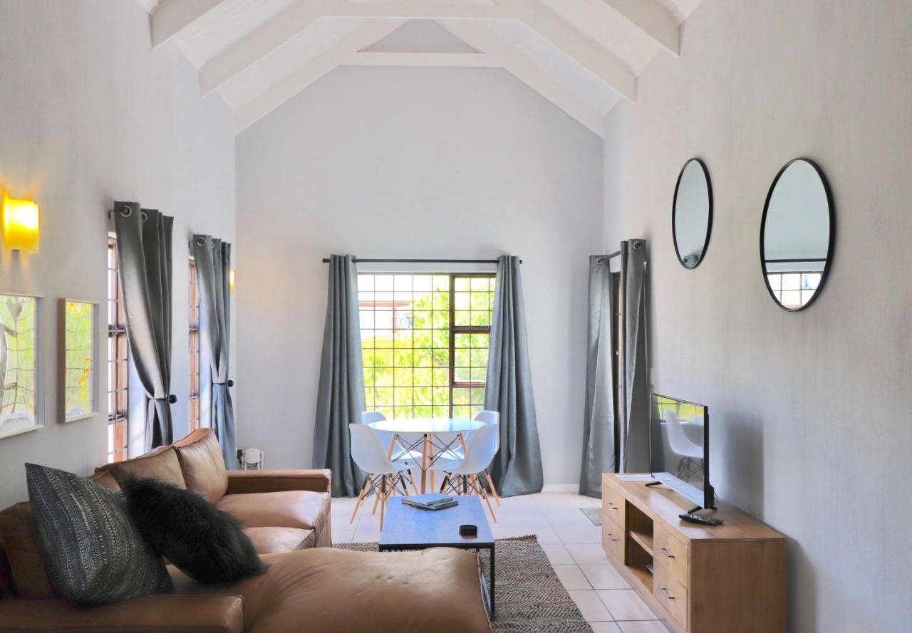 Carole'S Cottage Hermanus Luaran gambar